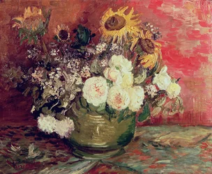 Auringonkukkia, ruusuja ja muita kukkia kulhossa, 1886